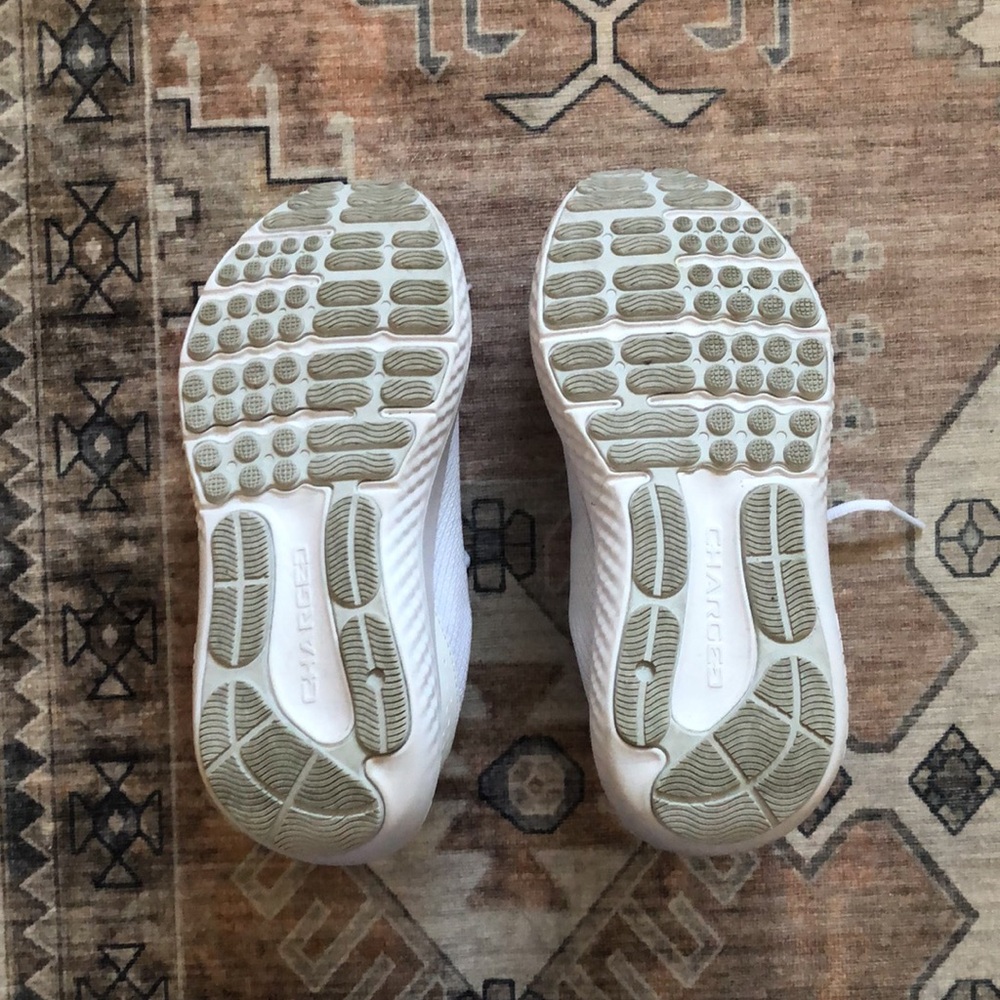 Under Armour Surge 4 Running Shoes - Picture 4 of 6